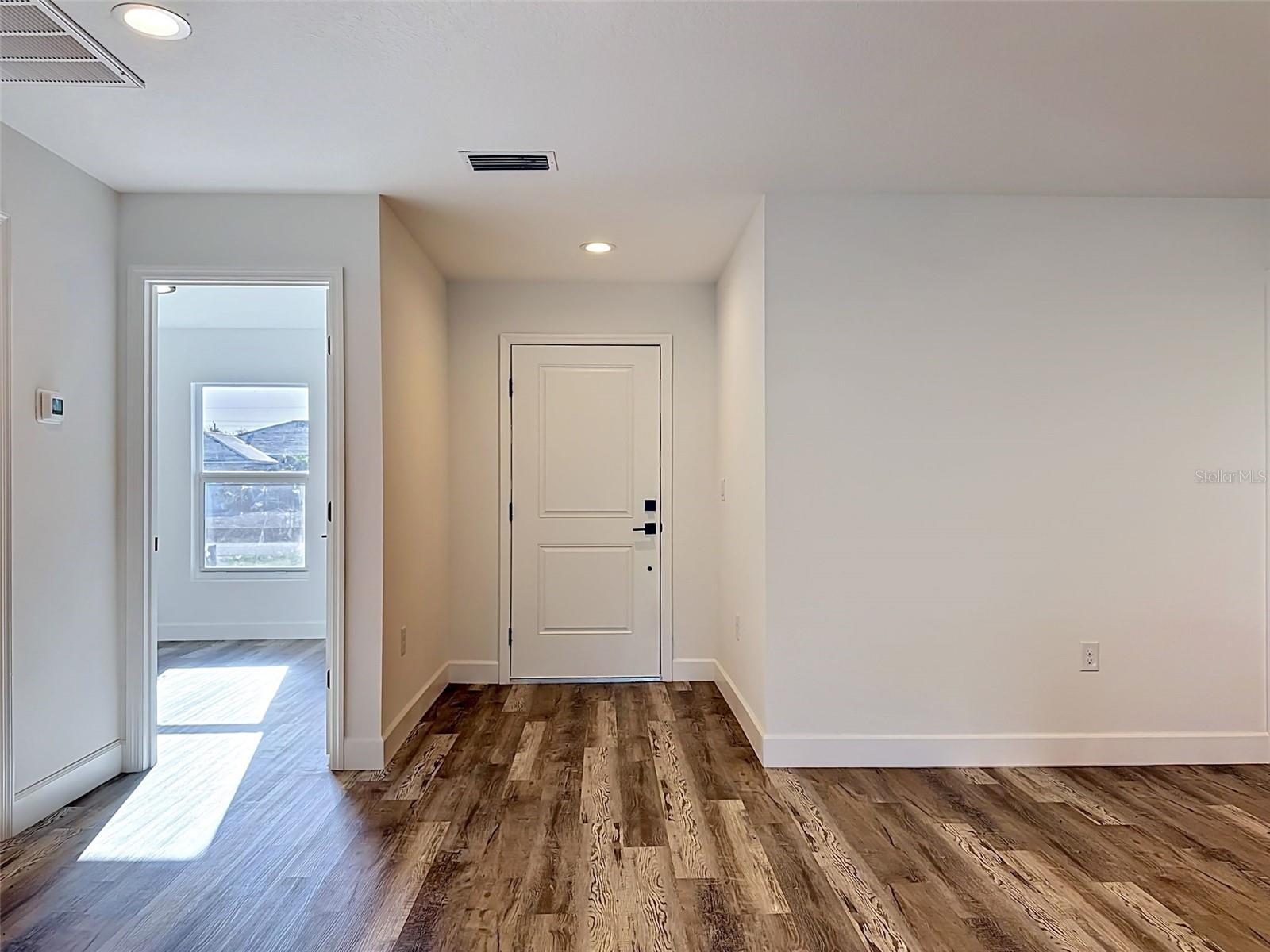 2715 GISELA RD — photo 10