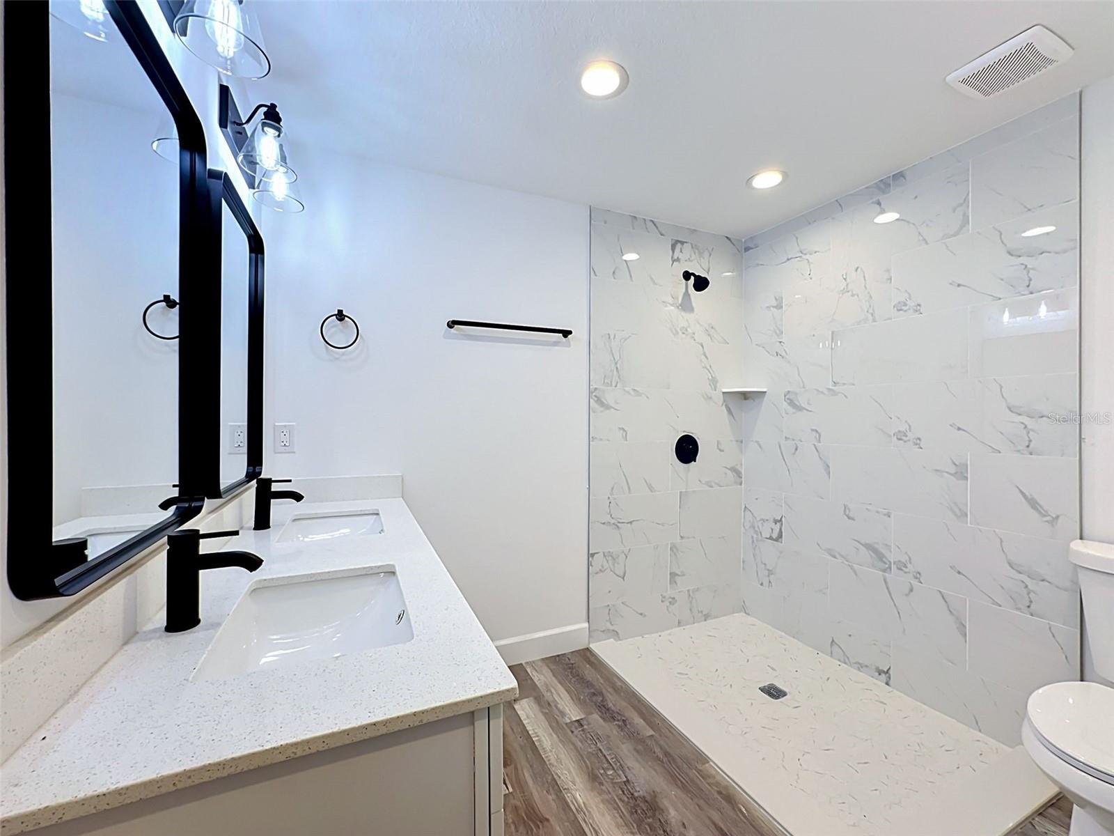 2715 GISELA RD — photo 21