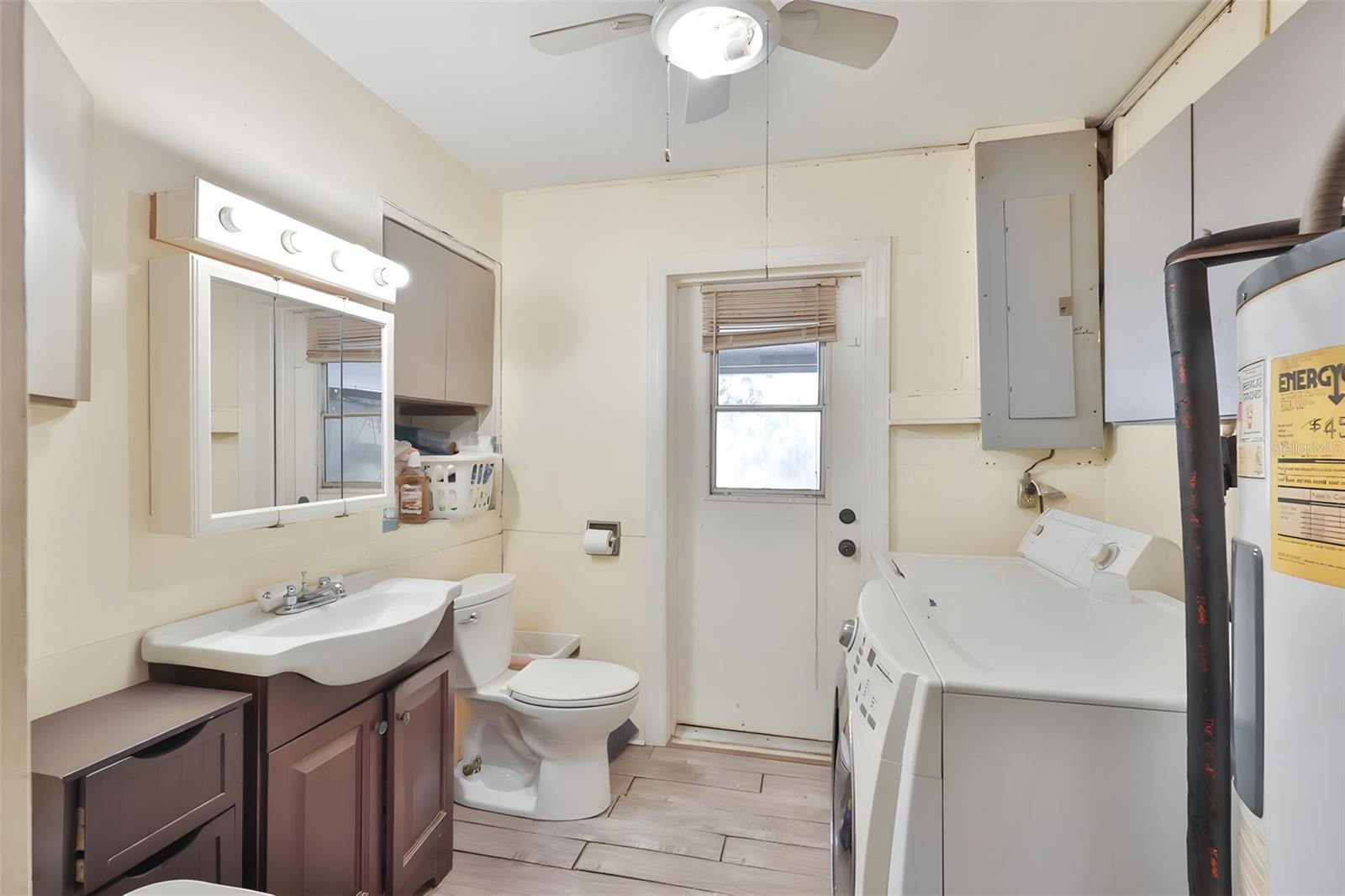 14451 HIGHLAND RD — photo 34