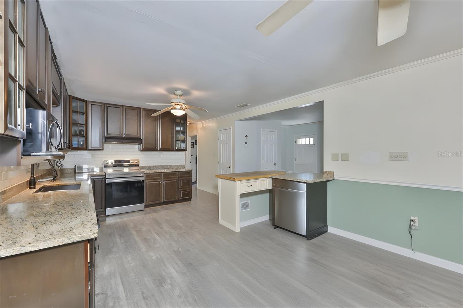 14451 HIGHLAND RD — photo 19