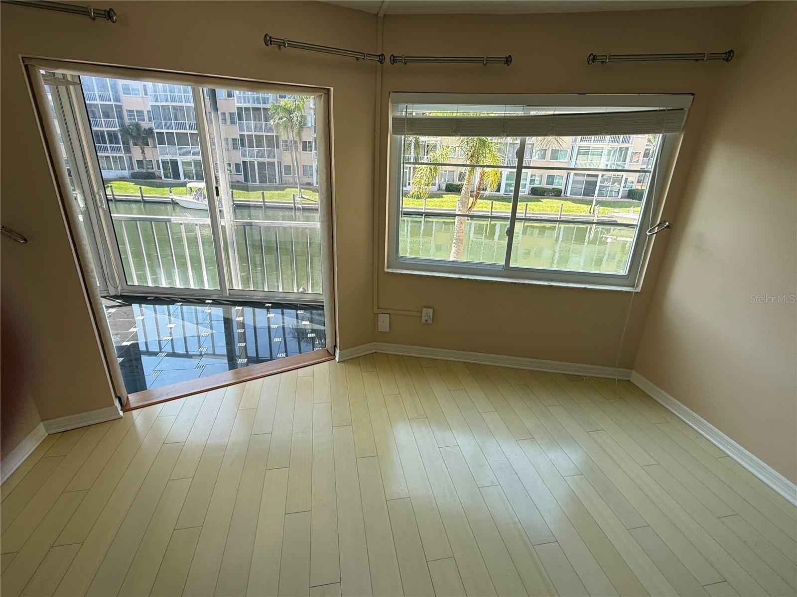 1250 N PORTOFINO DR #202 — photo 9