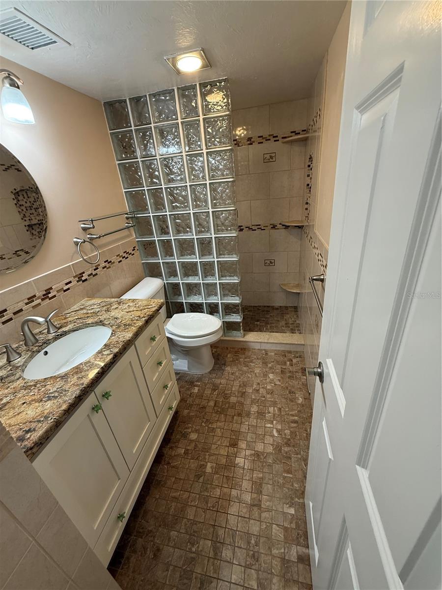1250 N PORTOFINO DR #202 — photo 23