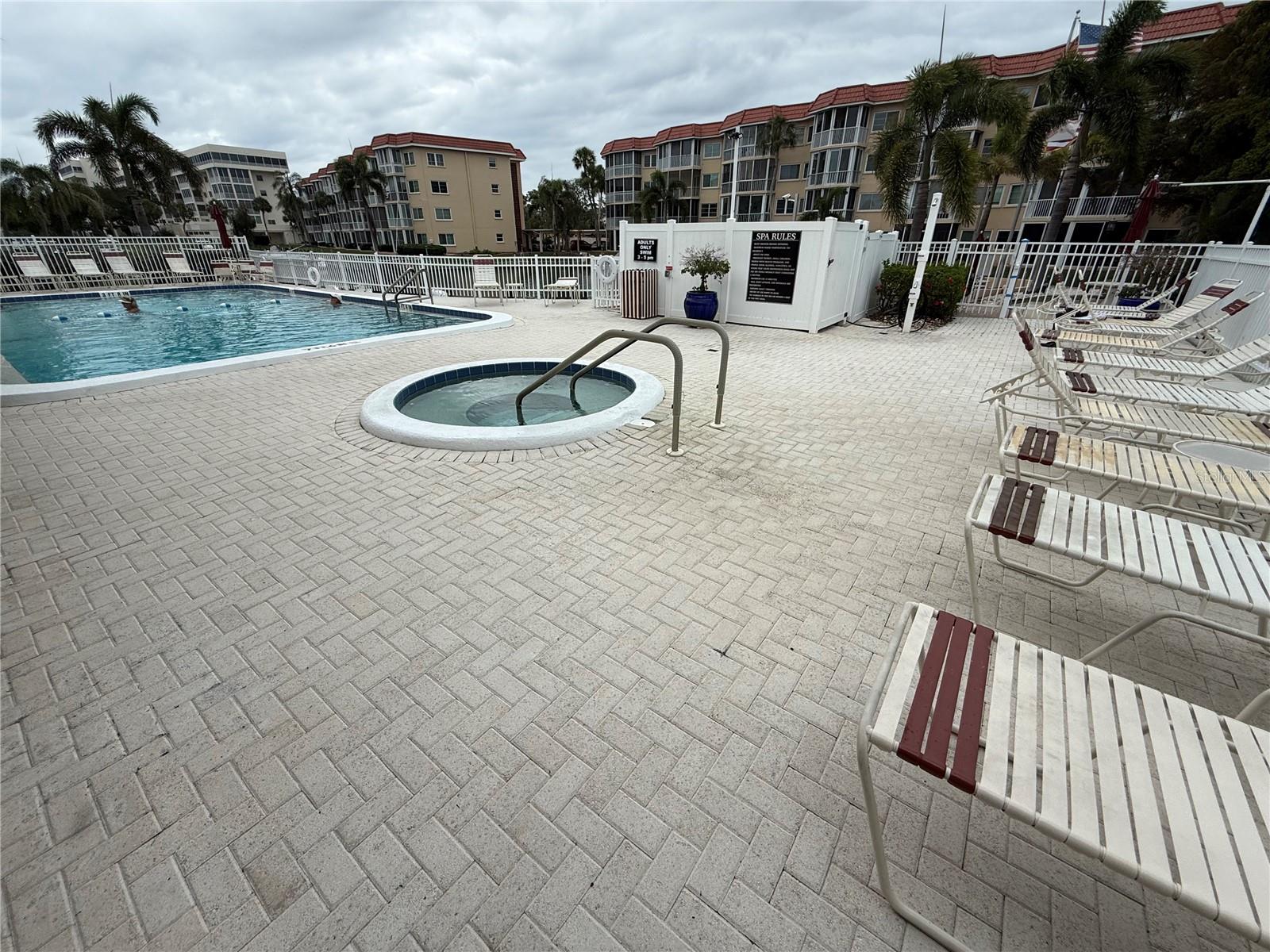 1250 N PORTOFINO DR #202 — photo 33