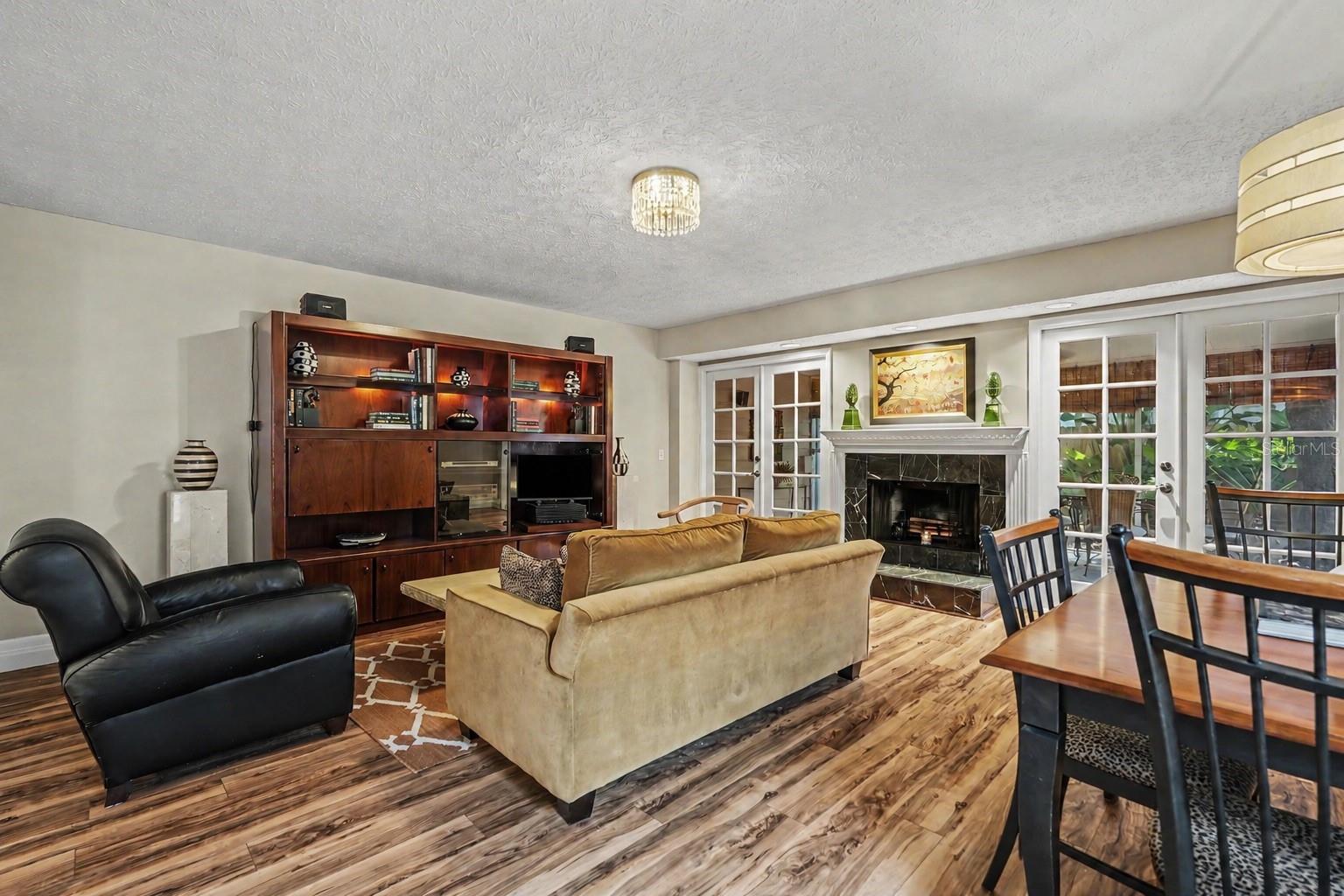 3053 S CONCORDIA AVE #A — photo 9