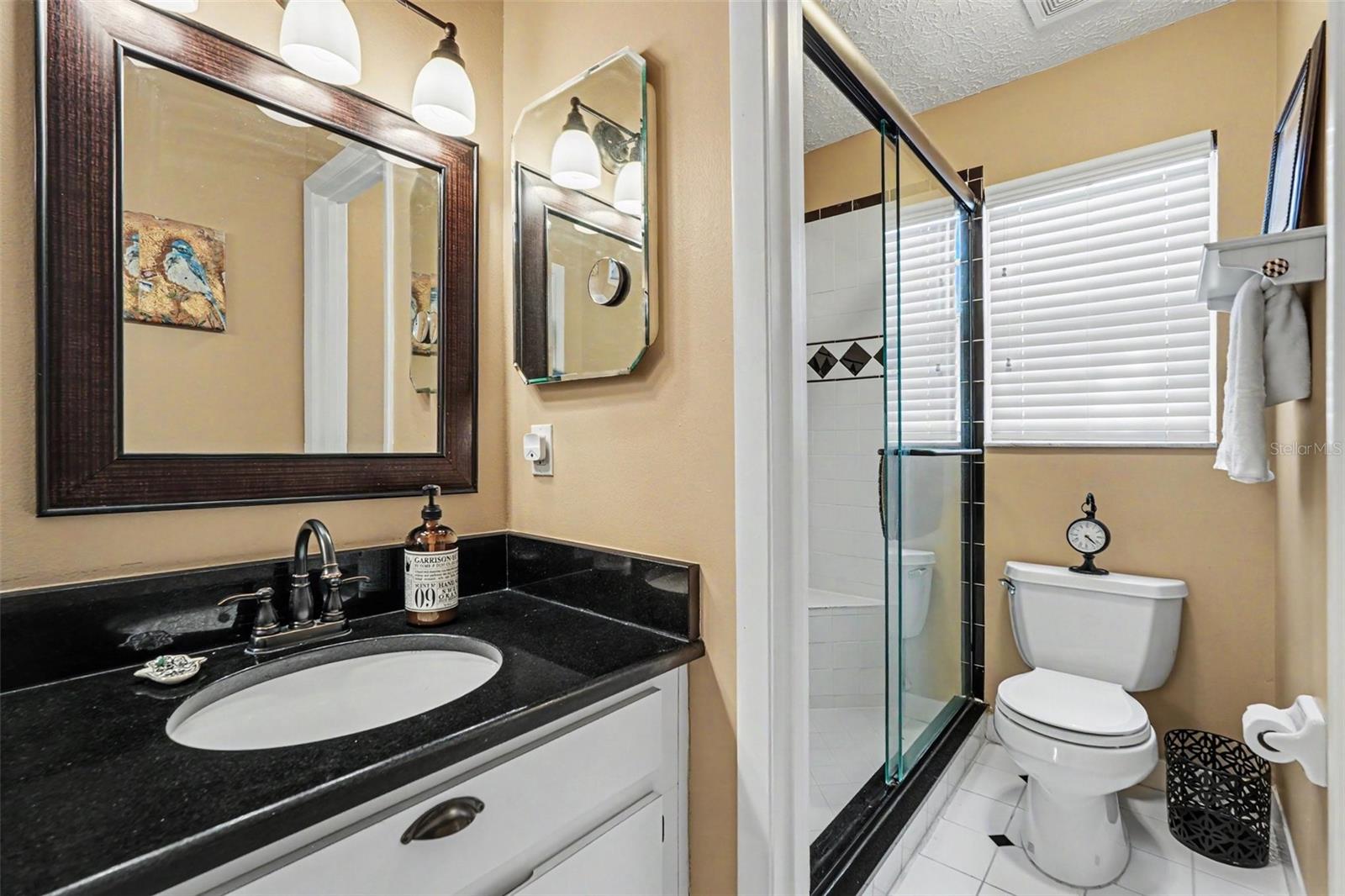 3053 S CONCORDIA AVE #A — photo 22