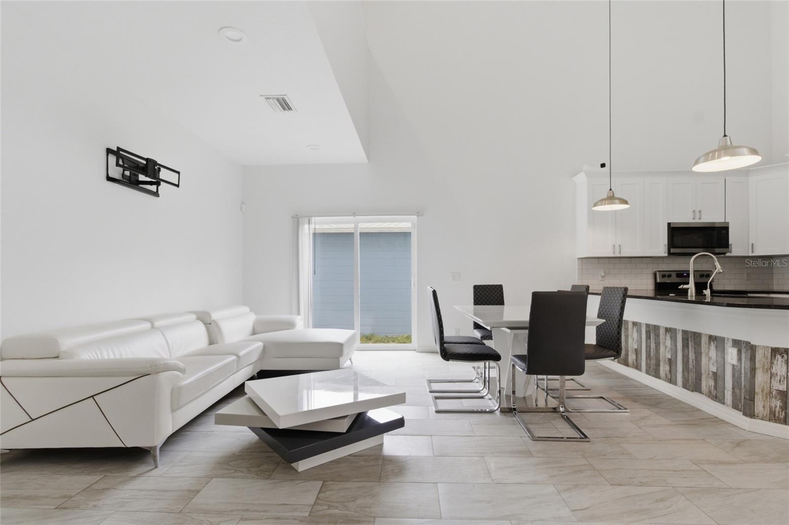 3702 WIGGINS LEAF ST — photo 8