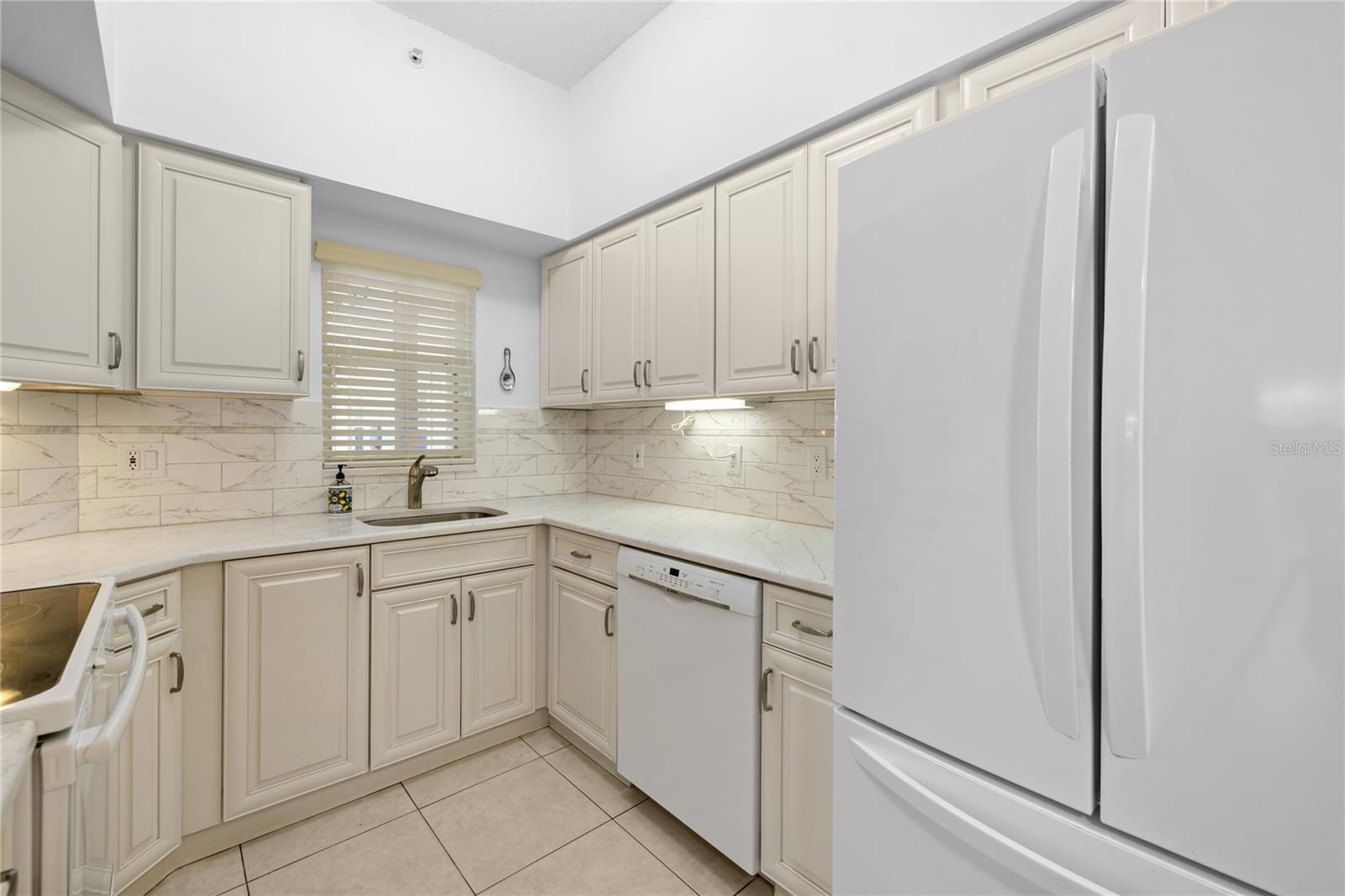 4244 CENTRAL SARASOTA PKWY #716 — photo 10