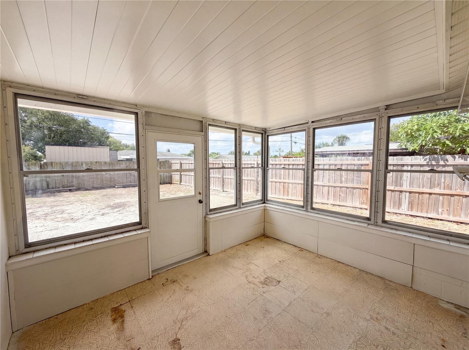 7328 TANGELO AVE — photo 12