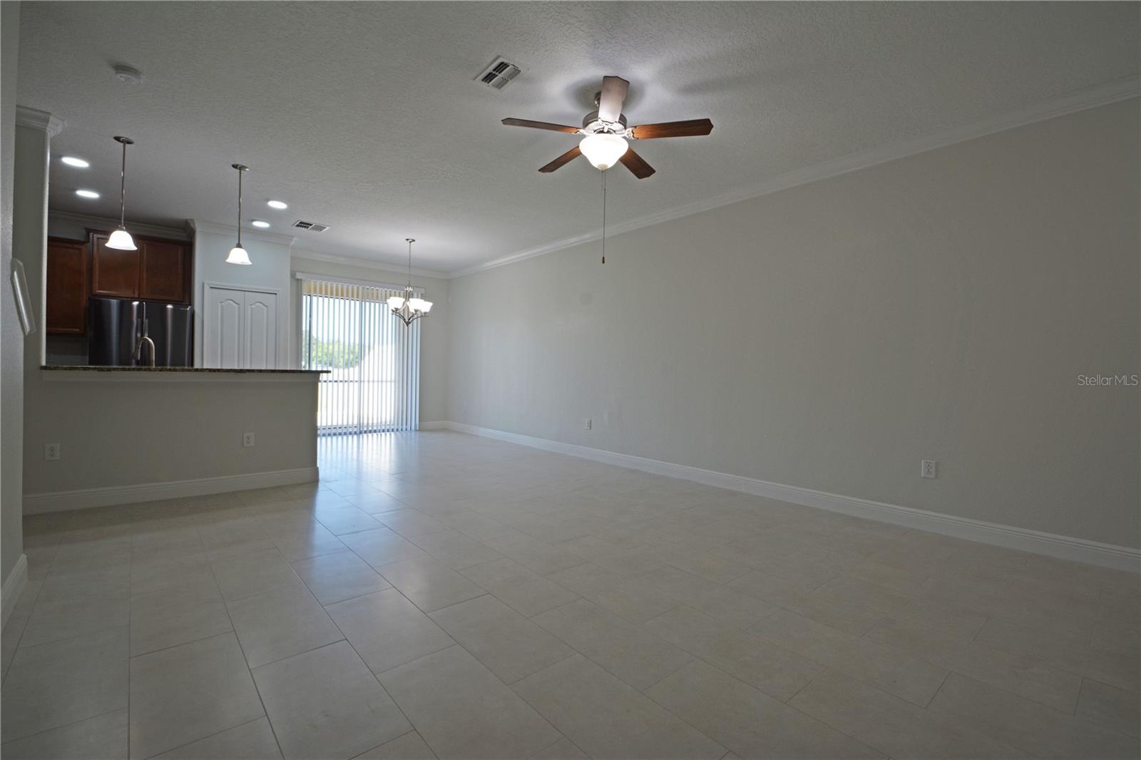 11925 GREENGATE DR — photo 8