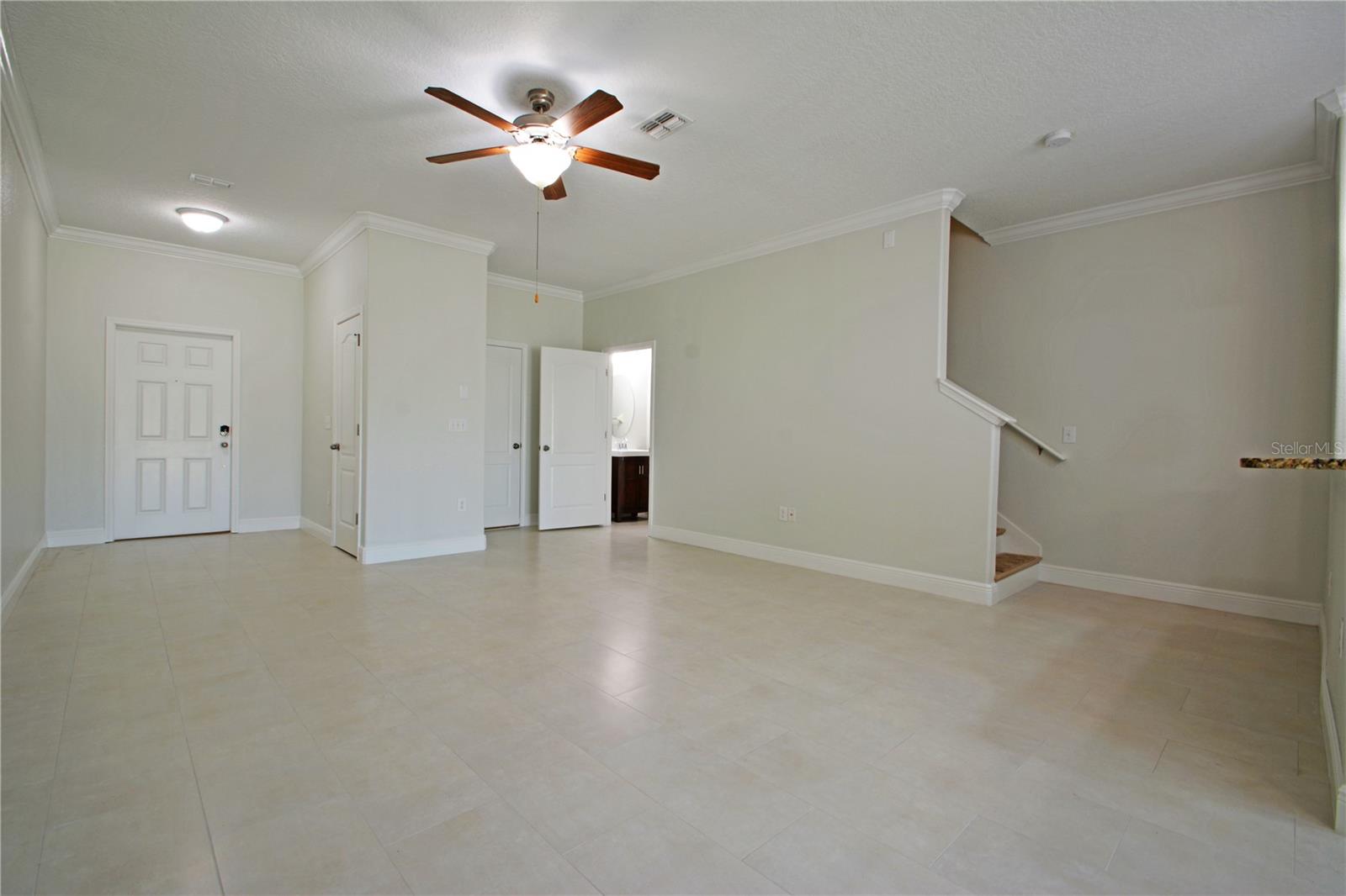 11925 GREENGATE DR — photo 9