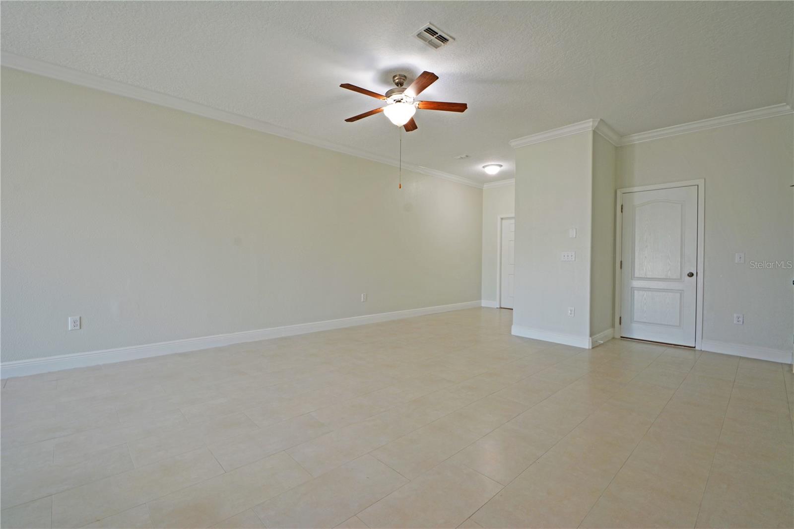 11925 GREENGATE DR — photo 6