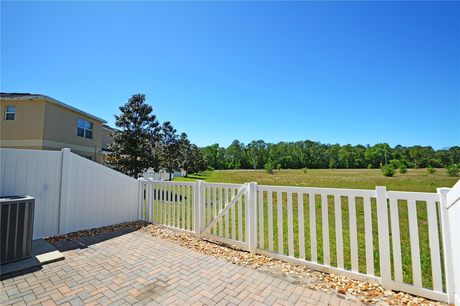 11925 GREENGATE DR — photo 44