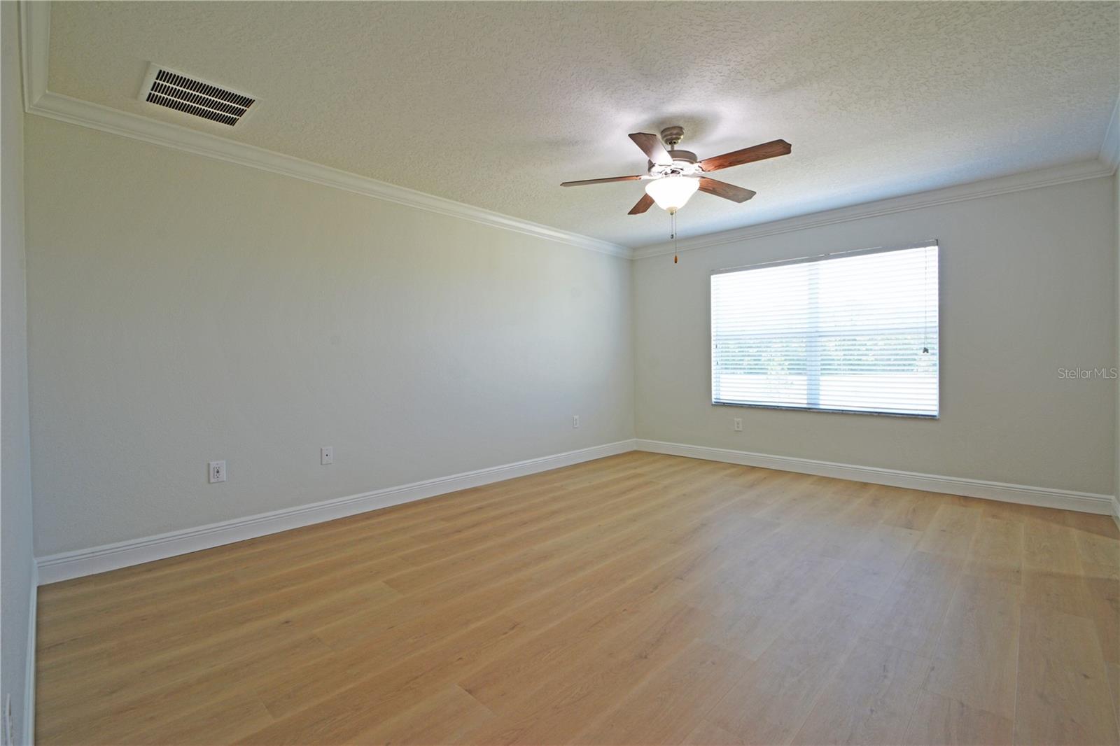 11925 GREENGATE DR — photo 24