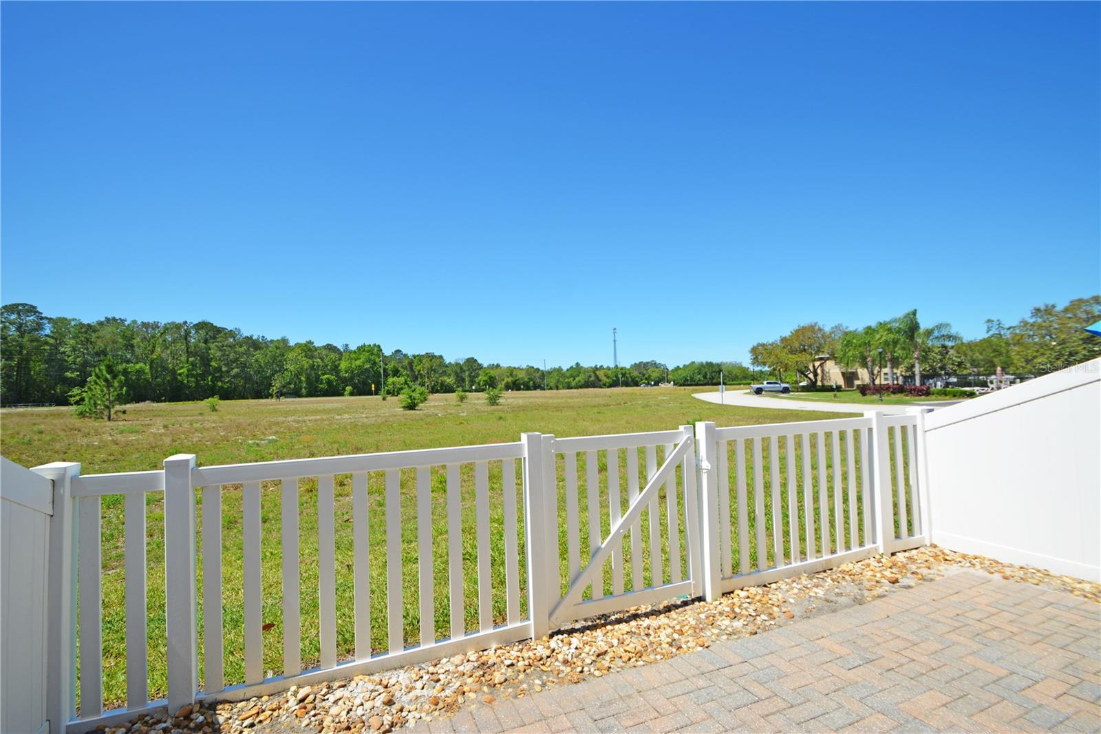 11925 GREENGATE DR — photo 45