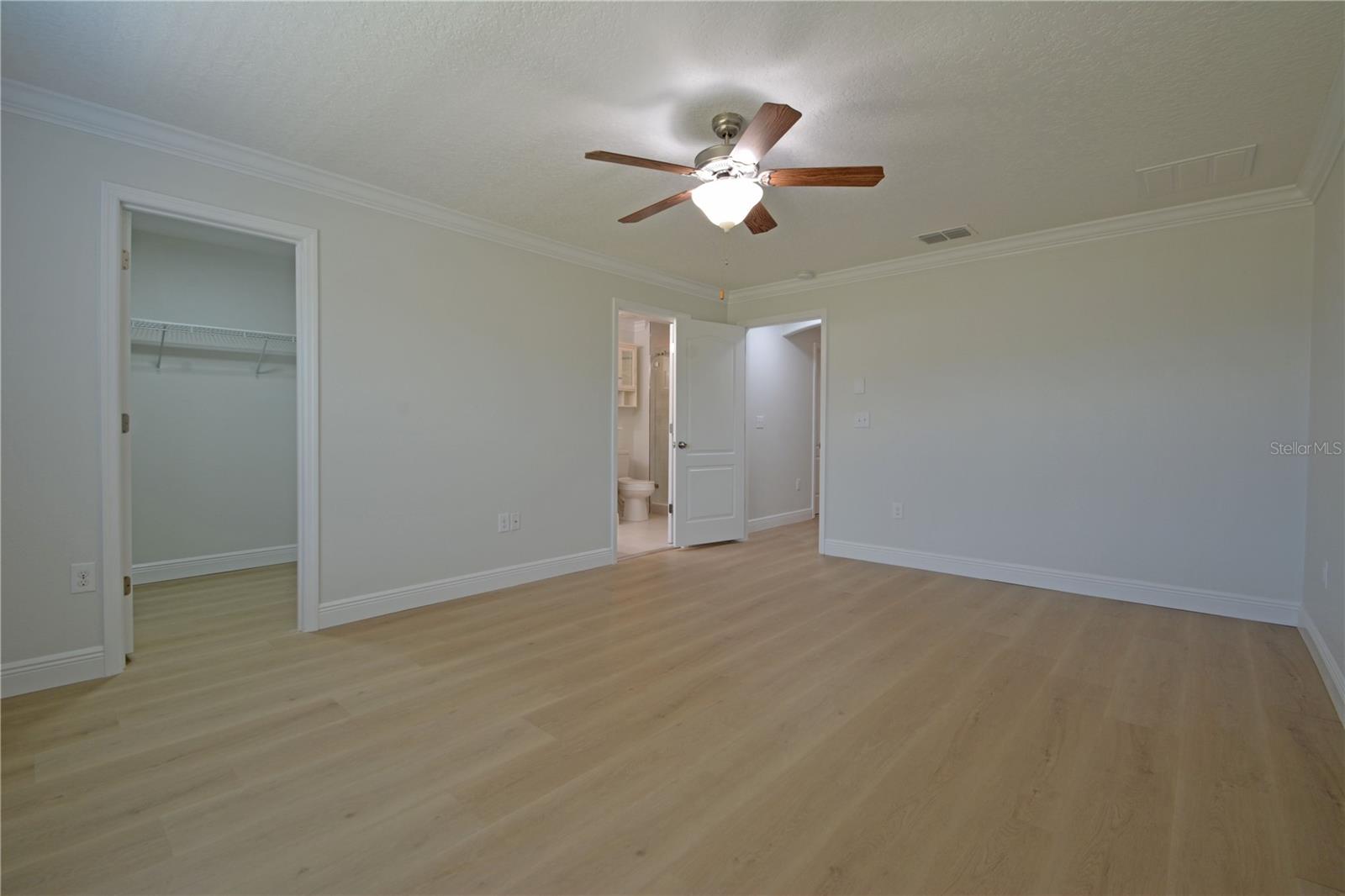 11925 GREENGATE DR — photo 25