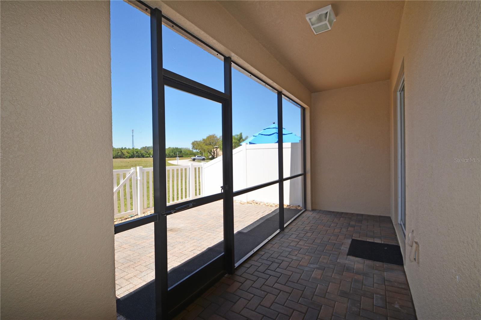 11925 GREENGATE DR — photo 43