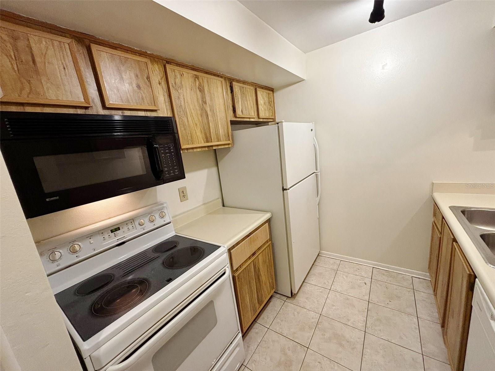 4034 DREAM OAK PL #104 — photo 10