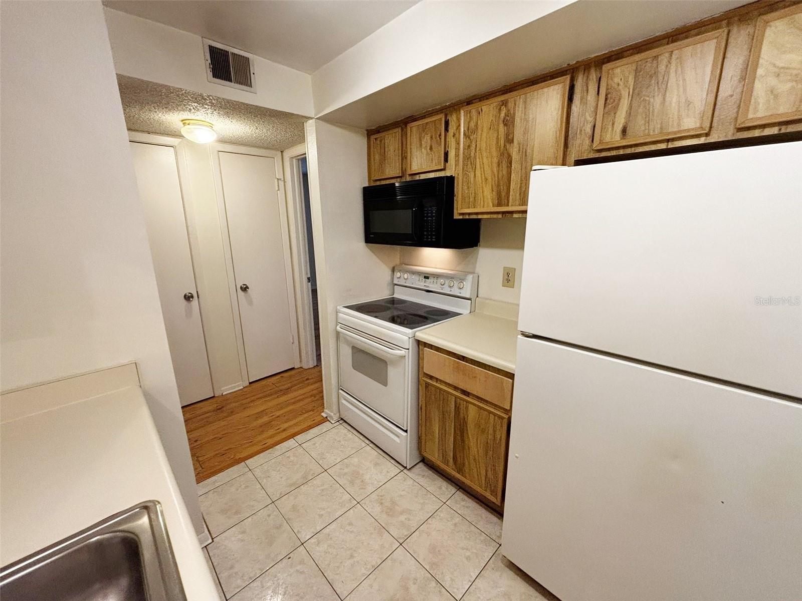 4034 DREAM OAK PL #104 — photo 12