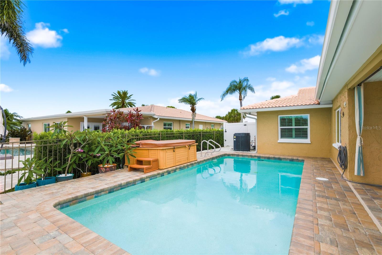 5351 PILOTS PL — photo 37