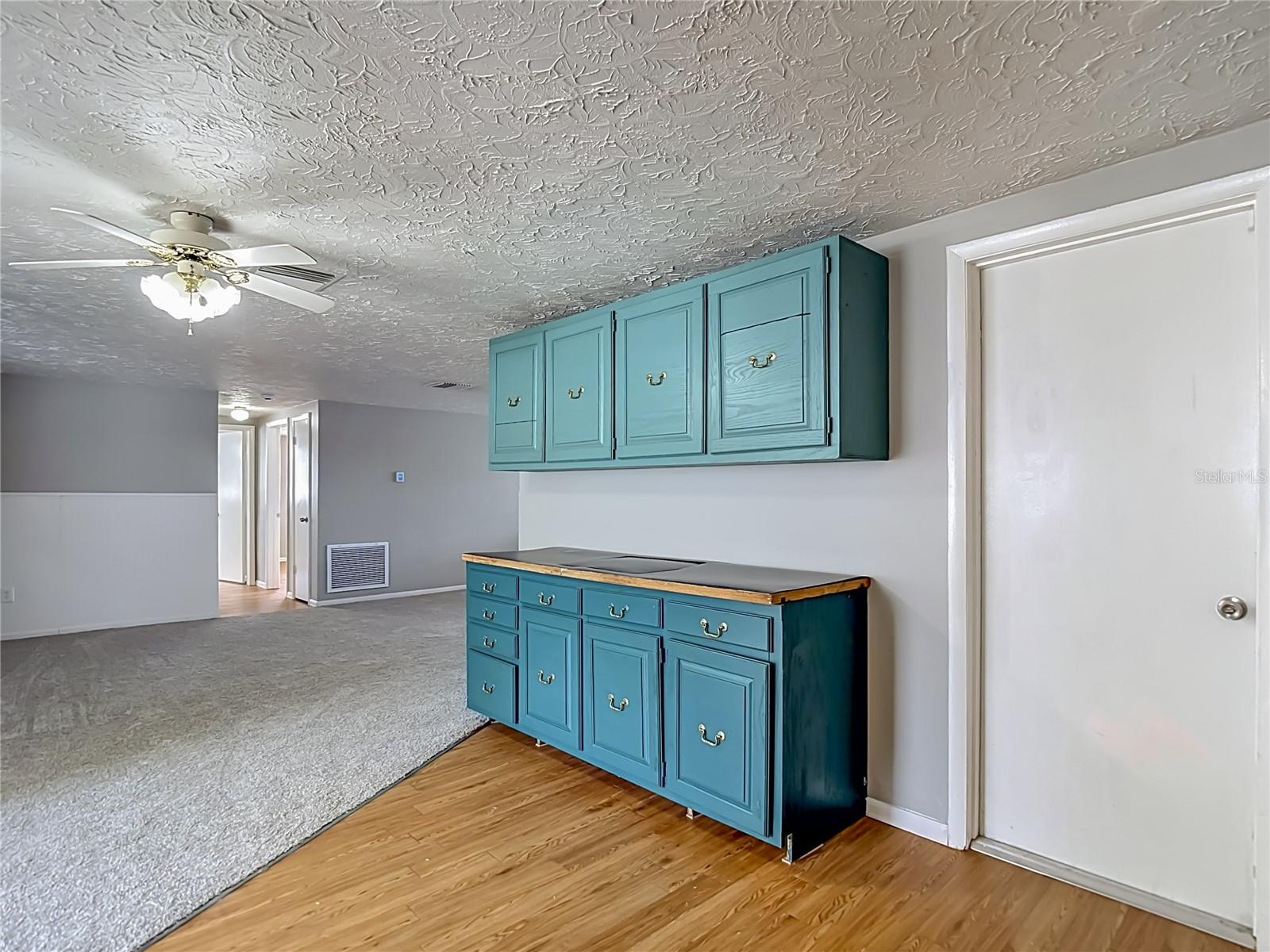 3441 EISENHOWER DR — photo 23