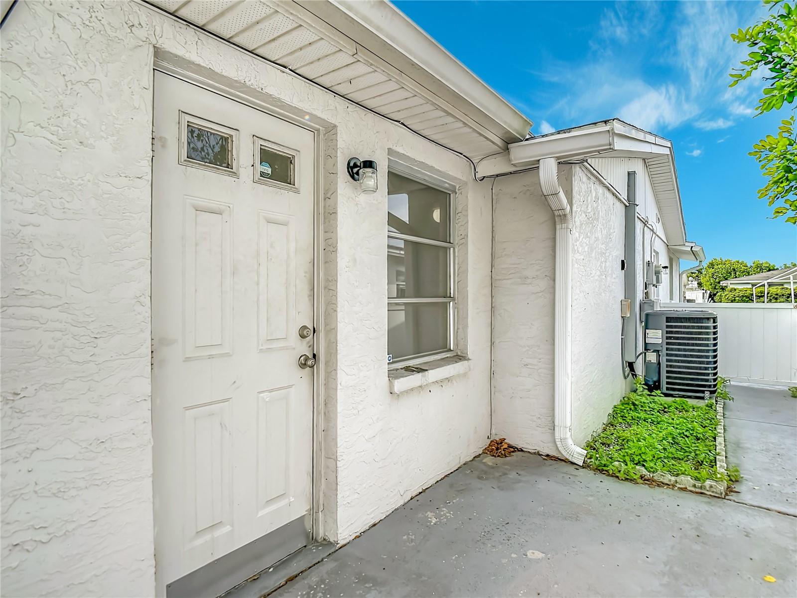 3441 EISENHOWER DR — photo 43