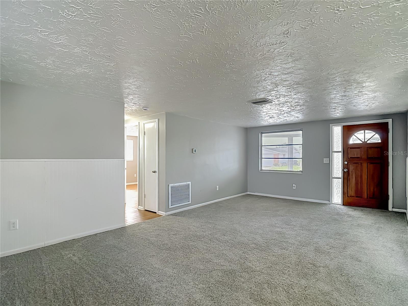 3441 EISENHOWER DR — photo 16