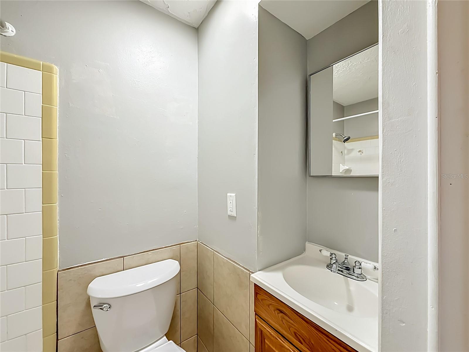 3441 EISENHOWER DR — photo 38