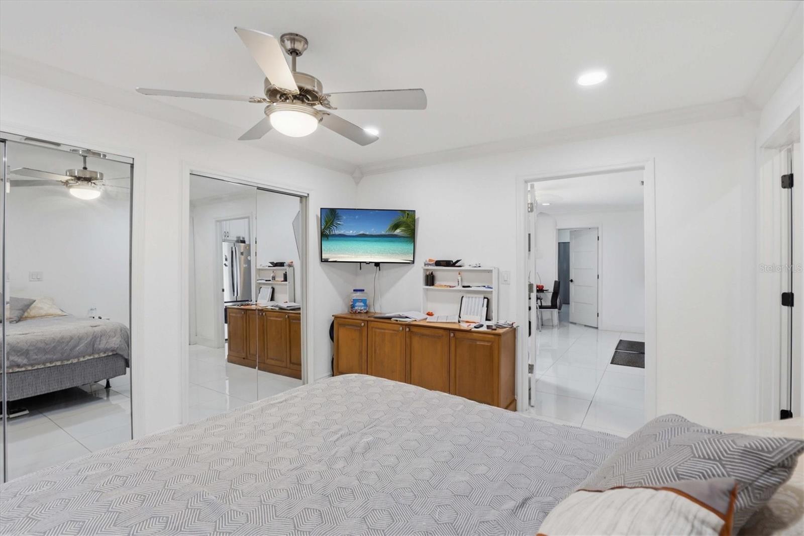 6611 N HALE AVE — photo 45