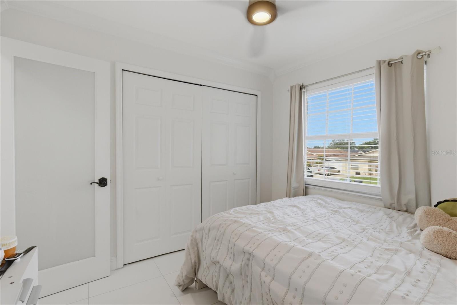 6611 N HALE AVE — photo 34