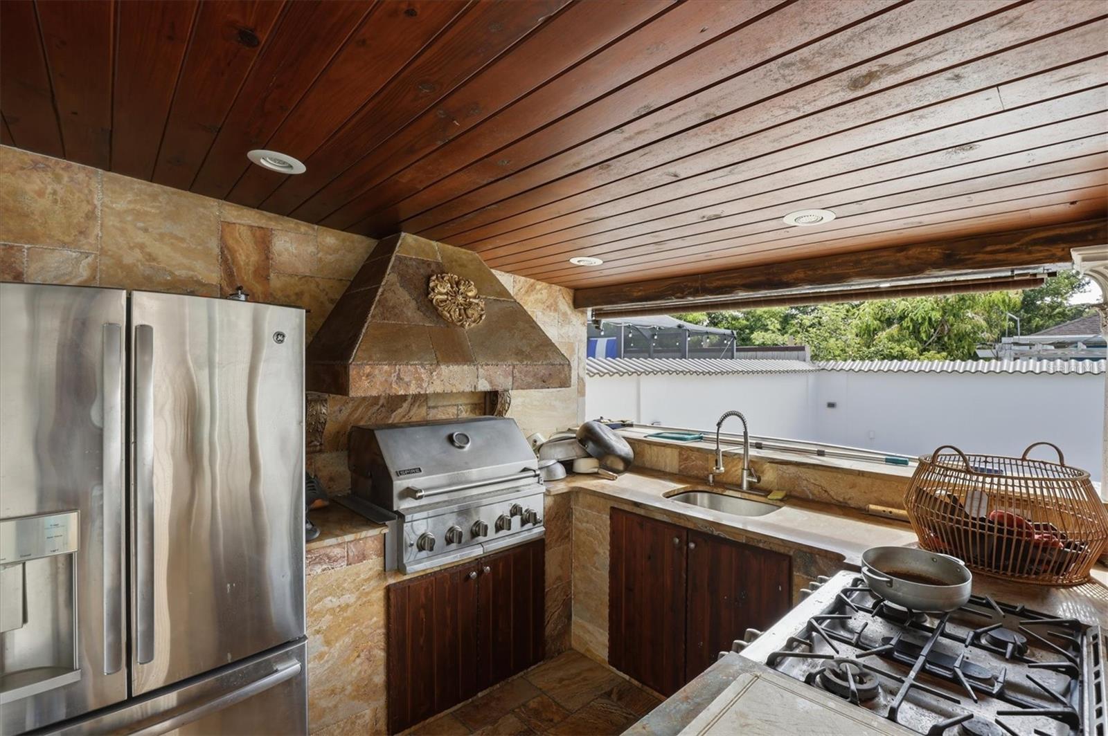 6611 N HALE AVE — photo 48