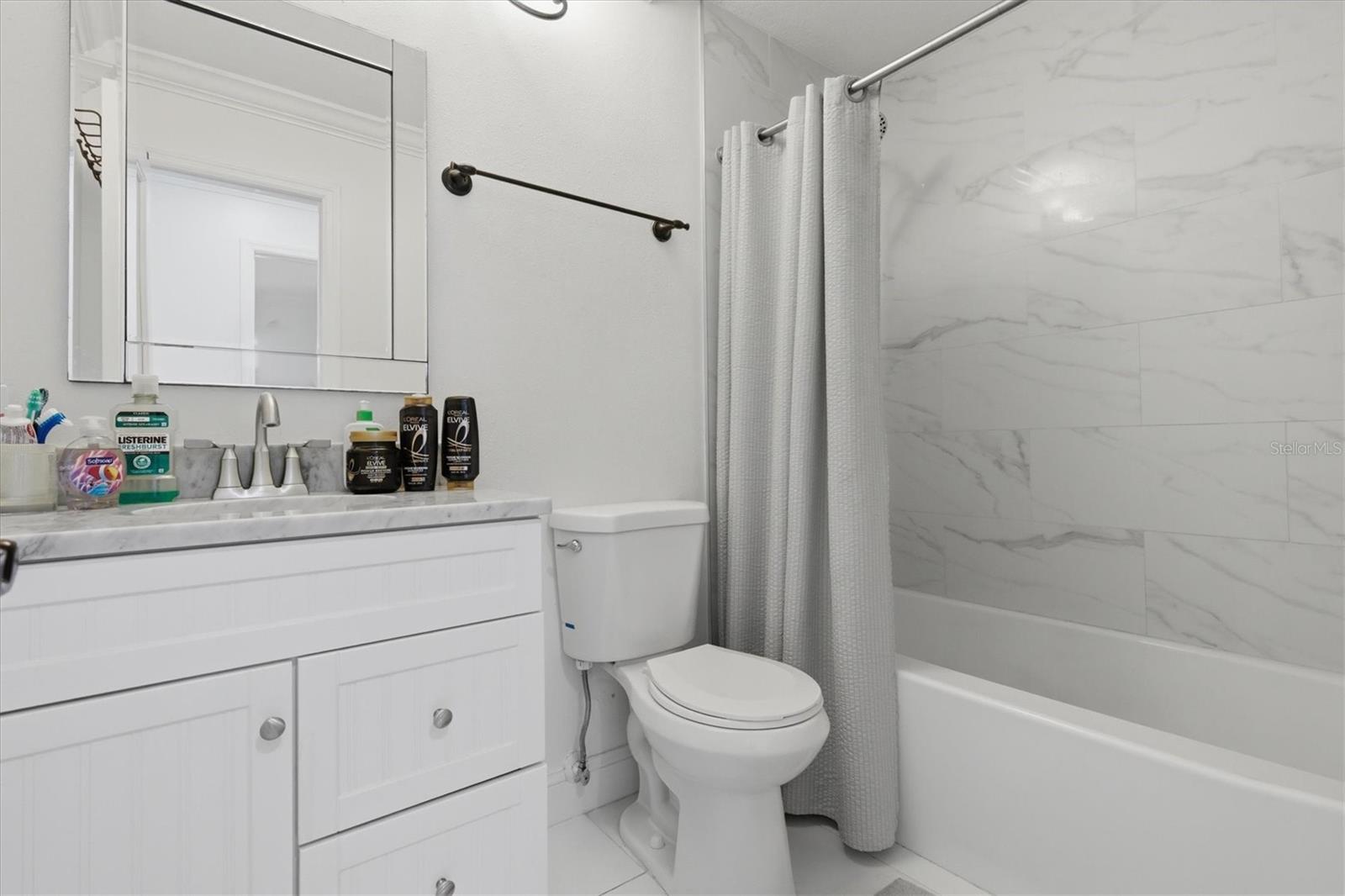 6611 N HALE AVE — photo 35