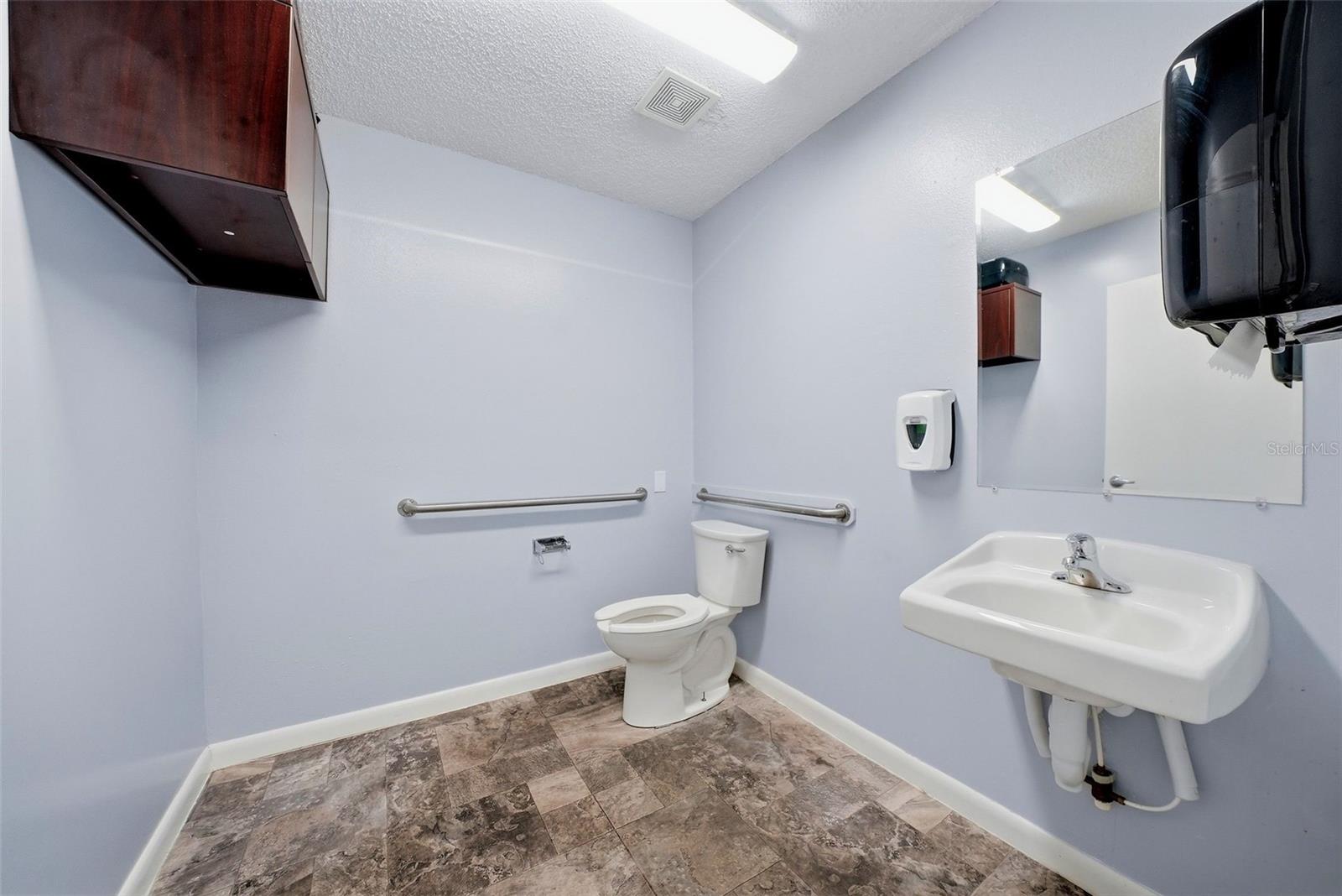 2886 WHITNEY RD — photo 24