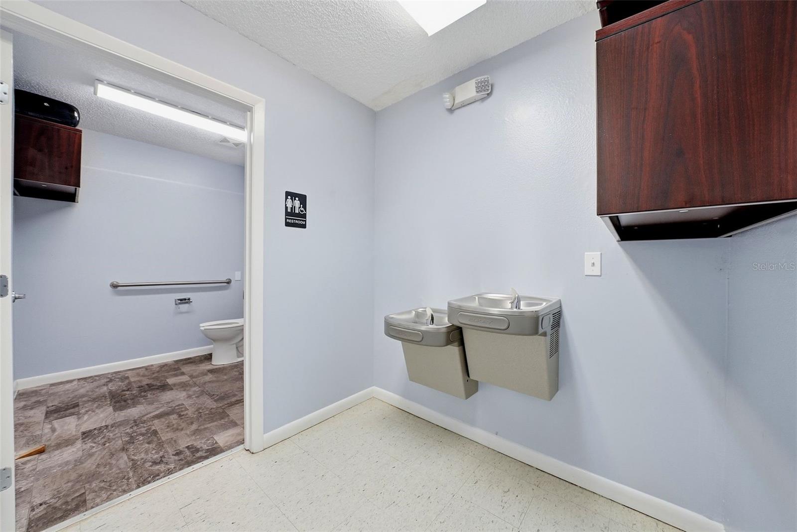 2886 WHITNEY RD — photo 23