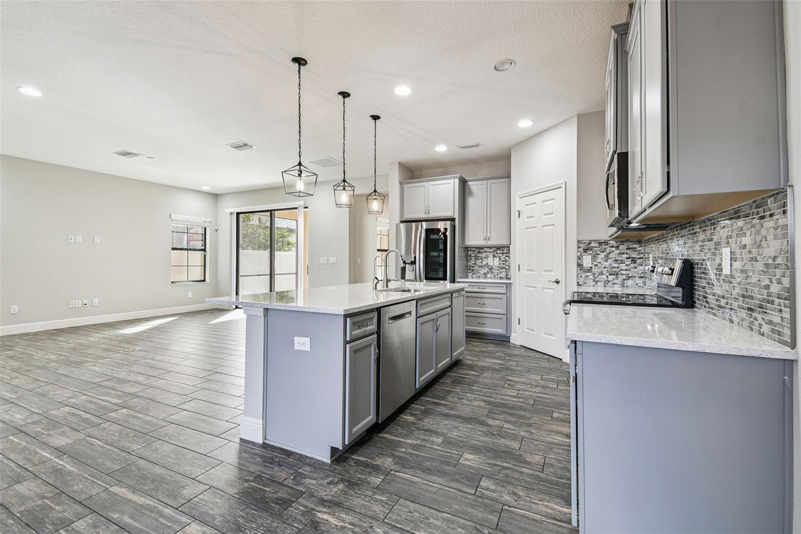 12413 TRIPLE CREEK BLVD — photo 9