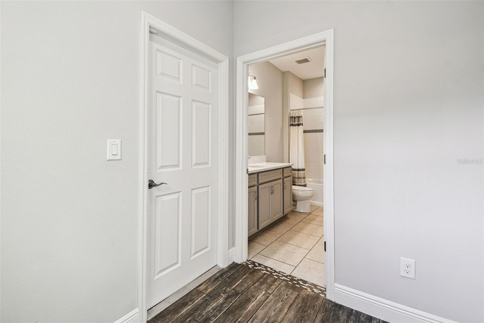 12413 TRIPLE CREEK BLVD — photo 17