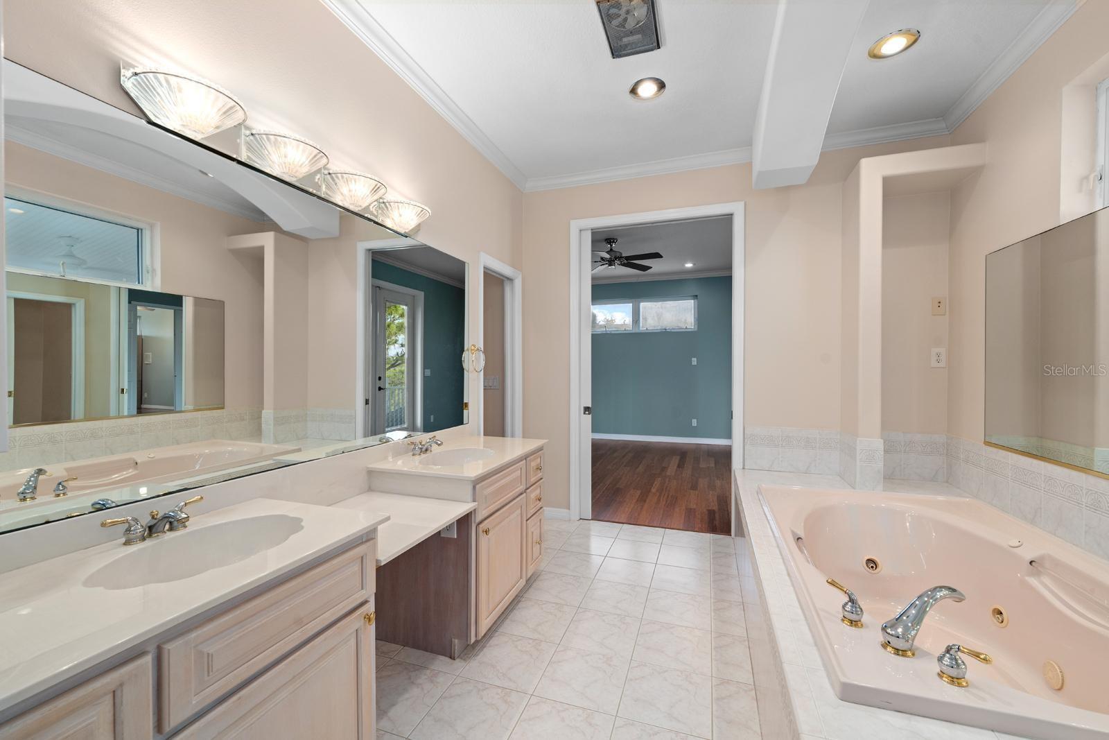 921 POINT SEASIDE DR — photo 49