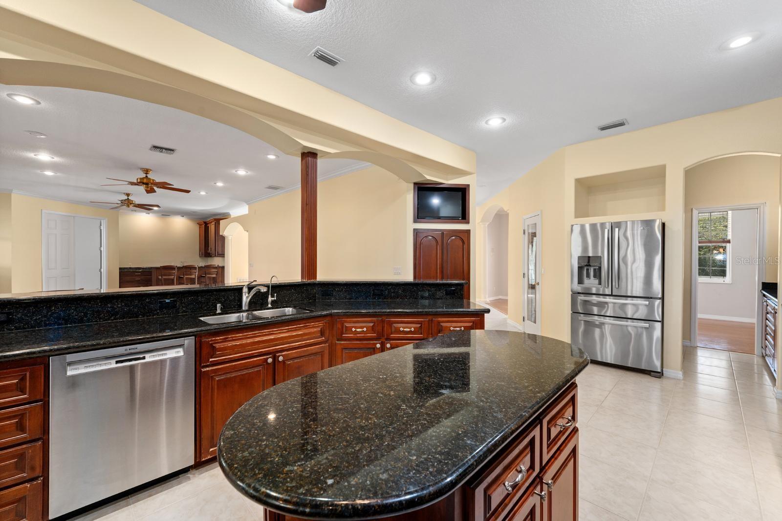 921 POINT SEASIDE DR — photo 40