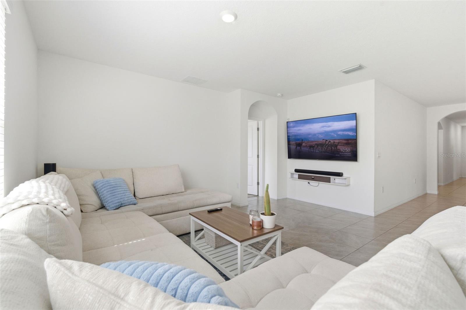 9014 FORGE BREEZE LOOP — photo 33