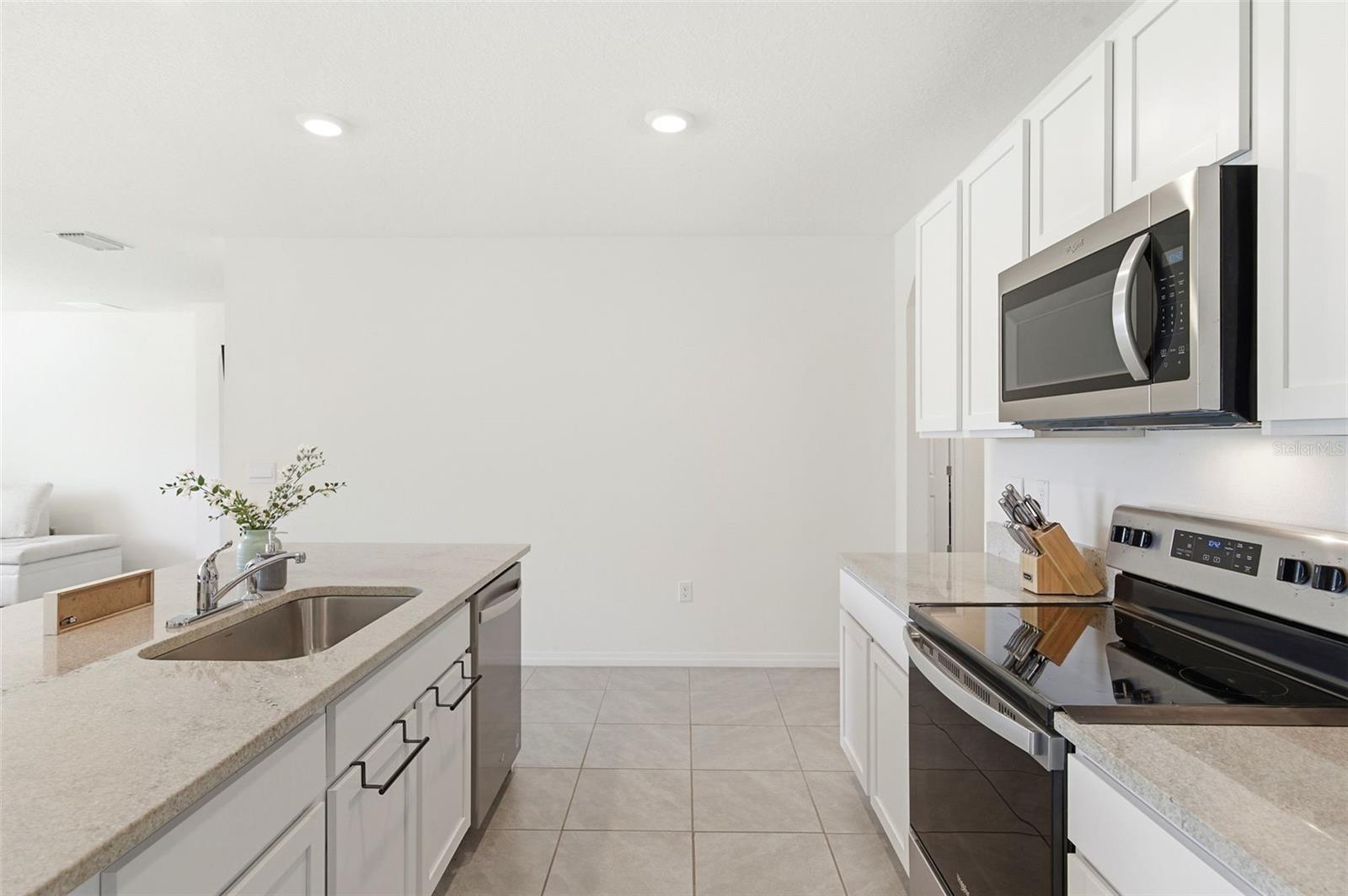 9014 FORGE BREEZE LOOP — photo 27