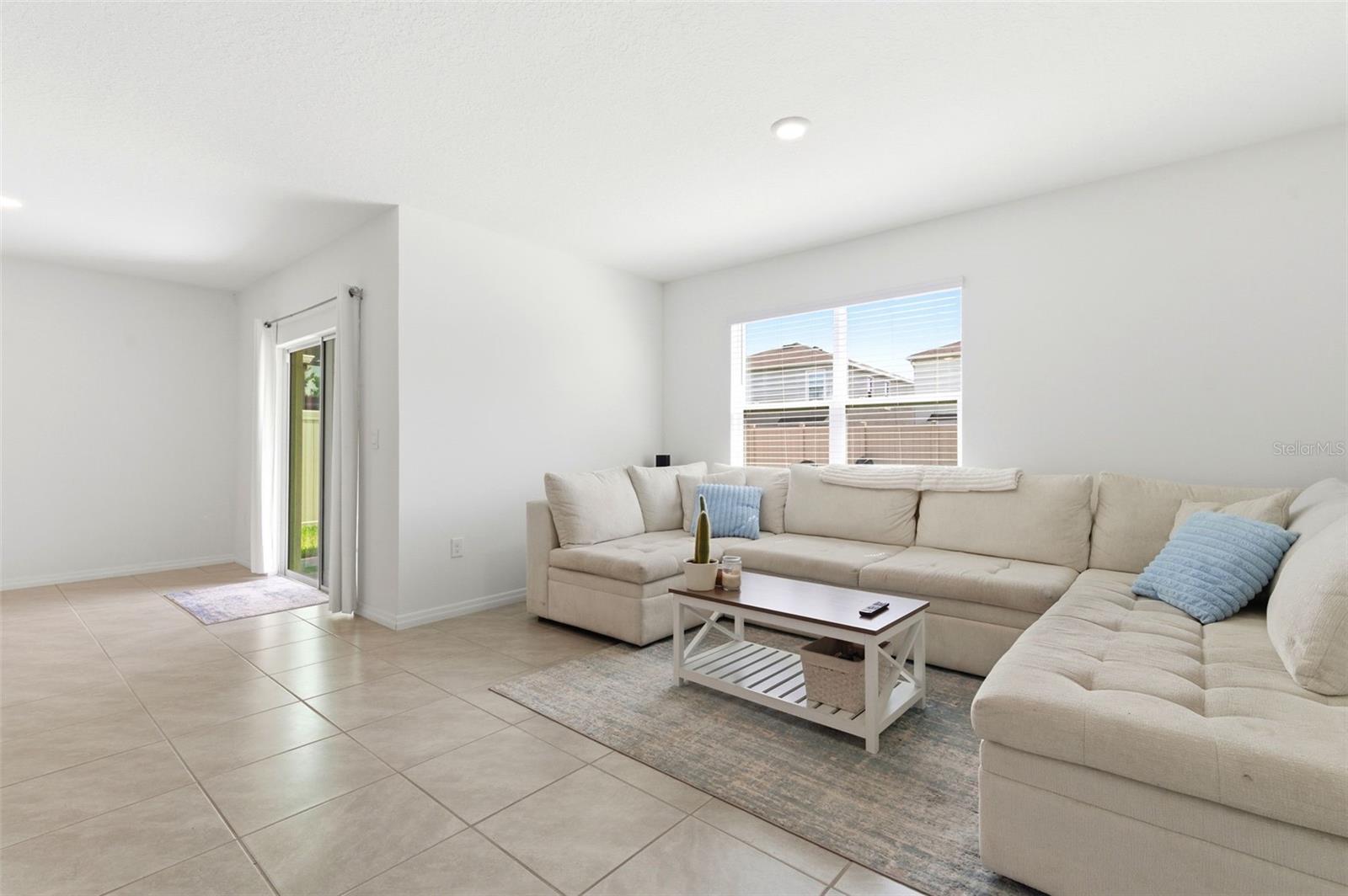 9014 FORGE BREEZE LOOP — photo 35
