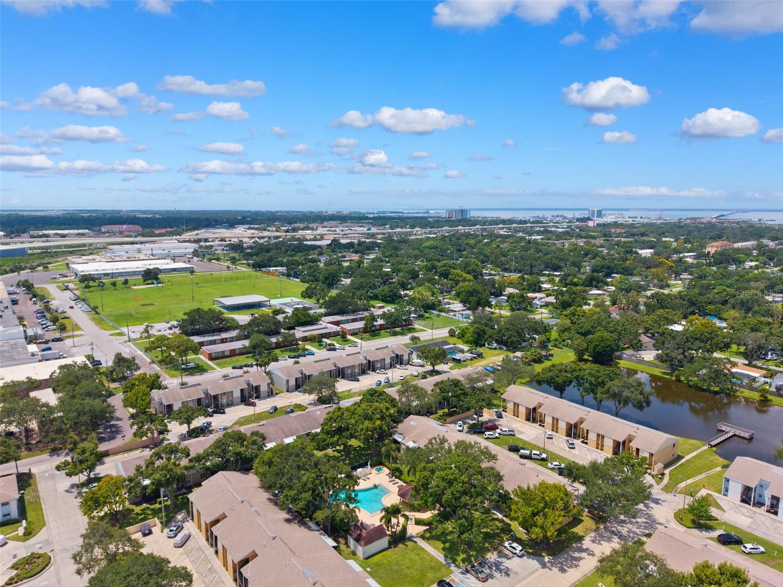 3808 N OAK DR #U31 — photo 37