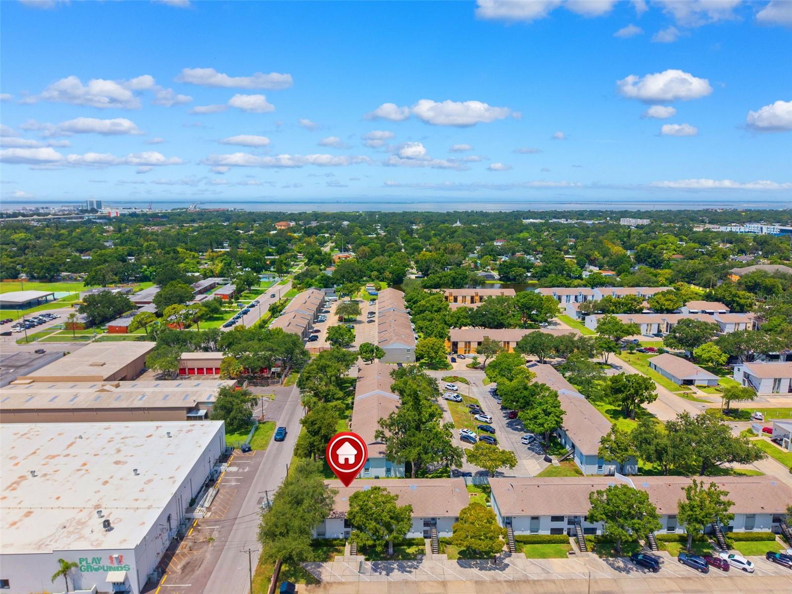 3808 N OAK DR #U31 — photo 32