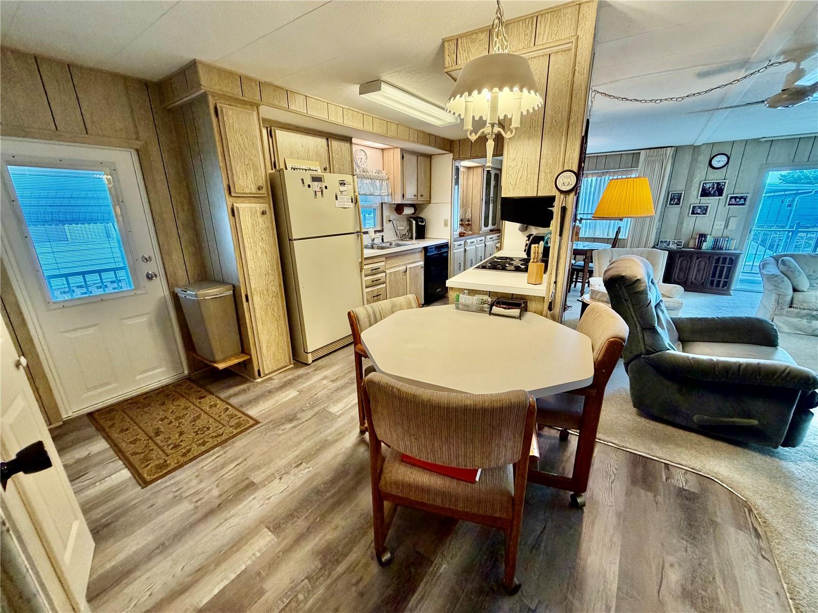 34548 VIOLET DR N — photo 7