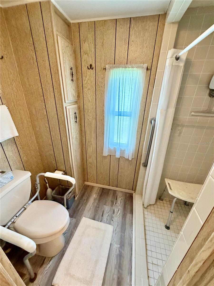 34548 VIOLET DR N — photo 22