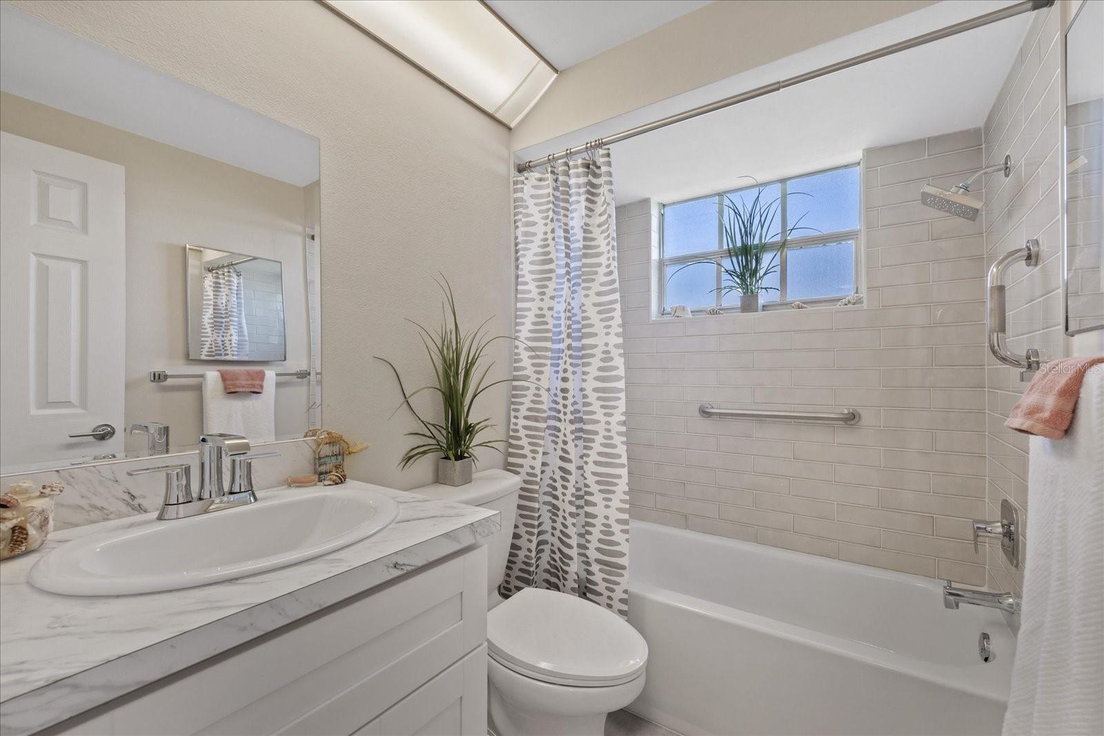4347 SUMMERSUN DR — photo 19