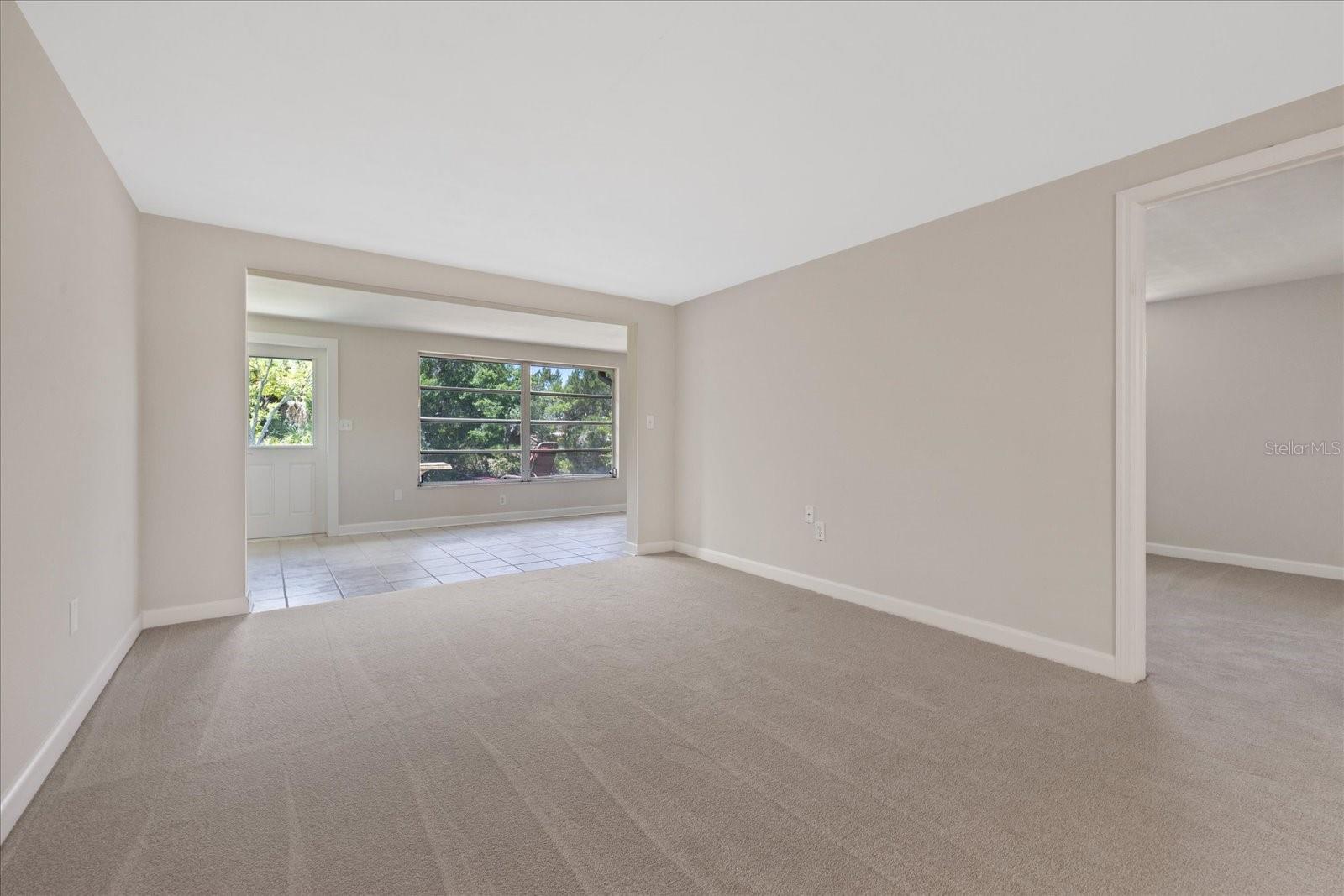 4347 SUMMERSUN DR — photo 24