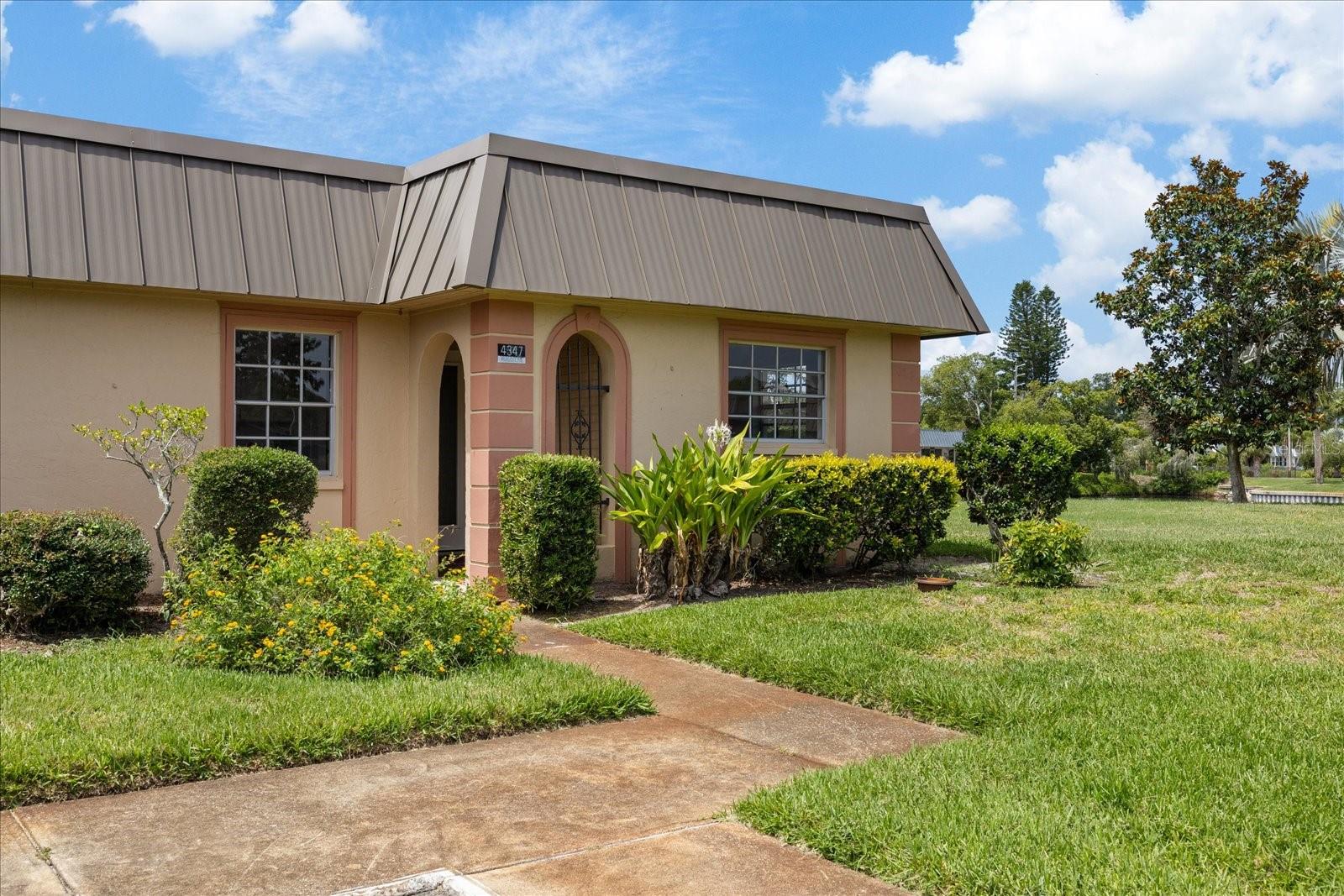 4347 SUMMERSUN DR — photo 37