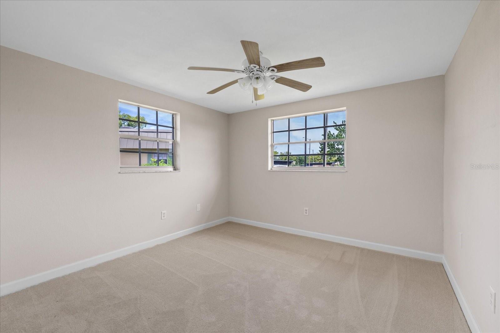 4347 SUMMERSUN DR — photo 17