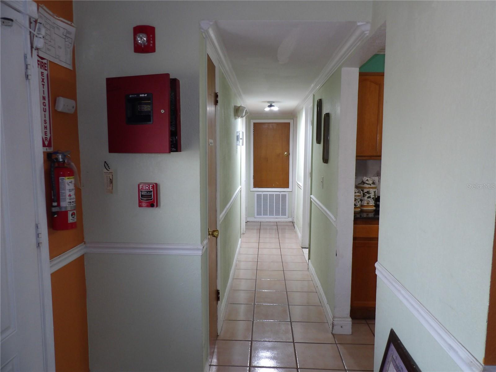 6521 W HANNA AVE — photo 8