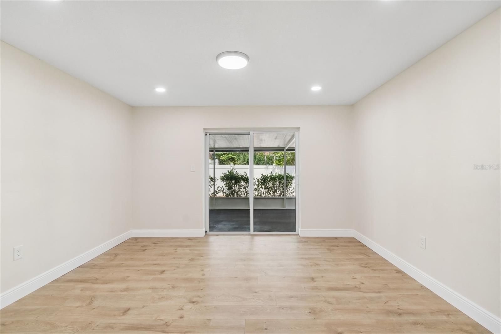 6003 TAMPA SHORES BLVD — photo 40